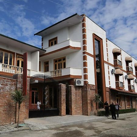 Hotel Shogi Sugdidi Eksteriør billede
