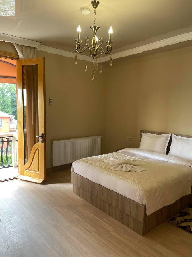 Hotel Shogi Sugdidi Eksteriør billede