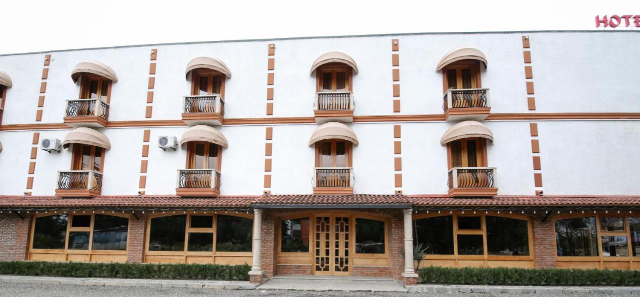 Hotel Shogi Sugdidi Eksteriør billede